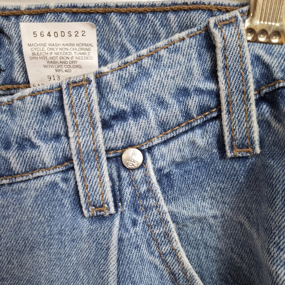 Vintage 90's Levis Silvertab Mens Denim Jeans Loose Baggy Pleated Lightwash Blue
